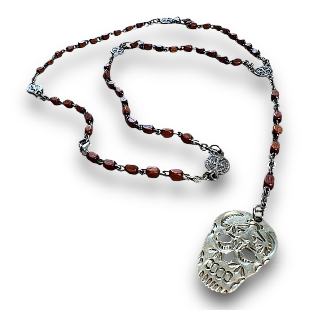 SKULL NECKLACE Beaded and Silver-tone 17”
